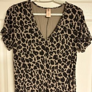 Smash and Tess leopard romper